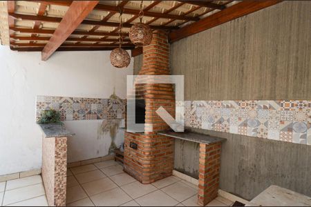 Casa à venda com 183m², 3 quartos e 2 vagasArea privativa