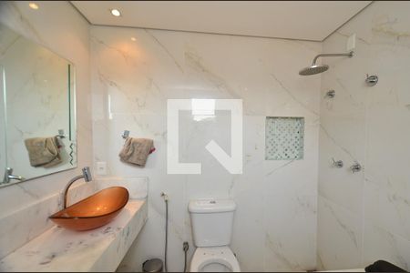 Casa à venda com 183m², 3 quartos e 2 vagasBanheiro suite
