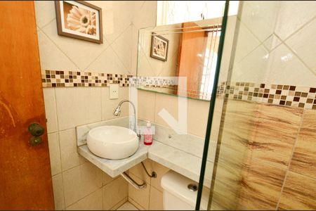 Casa à venda com 183m², 3 quartos e 2 vagasBanheiro social2