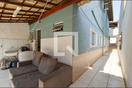 Casa à venda com 183m², 3 quartos e 2 vagasArea privativa