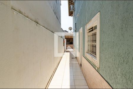 Casa à venda com 183m², 3 quartos e 2 vagasCorredor