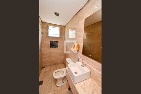 Casa à venda com 183m², 3 quartos e 2 vagasBanheiro social1