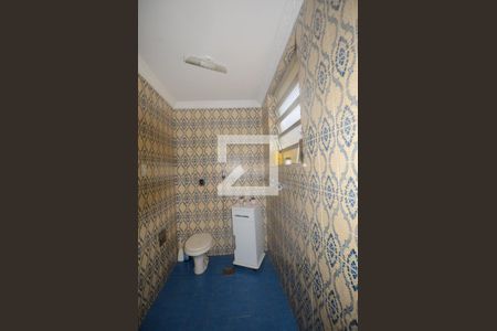 Casa à venda com 165m², 4 quartos e 2 vagasBanheiro