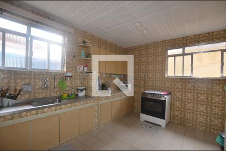 Casa à venda com 165m², 4 quartos e 2 vagasCozinha