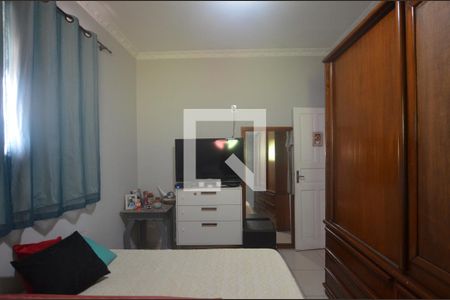 Casa à venda com 165m², 4 quartos e 2 vagasQuarto 2