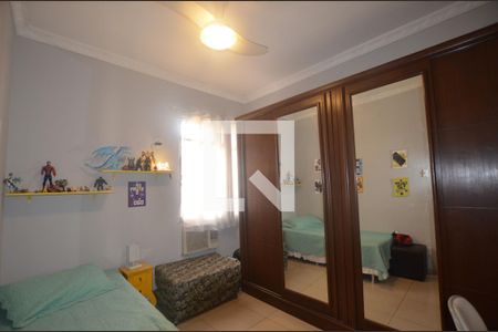 Casa à venda com 165m², 4 quartos e 2 vagasQuarto 1