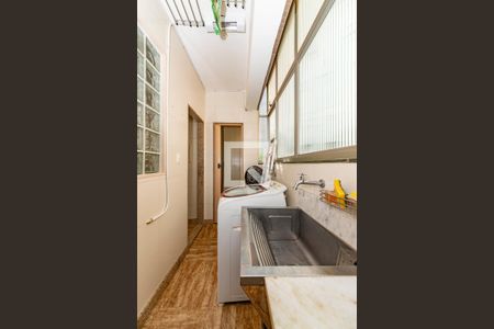 Apartamento para alugar com 68m², 2 quartos e 1 vagaÁrea de Serviço