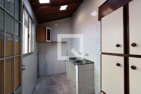 Área de Serviço de casa à venda com 4 quartos, 200m² em Vila Curuçá, Santo André