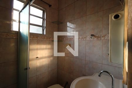 Banheiro da Suíte 1 de casa à venda com 4 quartos, 200m² em Vila Curuçá, Santo André