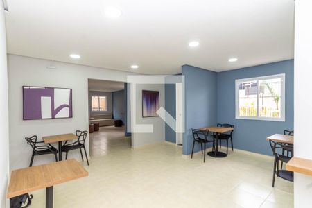 Apartamento para alugar com 55m², 2 quartos e 1 vaga Apartamento para alugar com 55m², 2 quartos e 1 vagaÁrea comum - Salão de festas