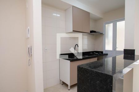 Apartamento para alugar com 55m², 2 quartos e 1 vaga Apartamento para alugar com 55m², 2 quartos e 1 vagaCozinha