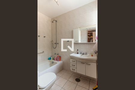 Casa à venda com 260m², 5 quartos e 4 vagas