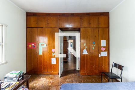 Casa à venda com 260m², 5 quartos e 4 vagas