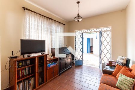 Casa à venda com 260m², 5 quartos e 4 vagas