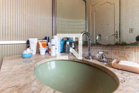 Casa à venda com 260m², 5 quartos e 4 vagas