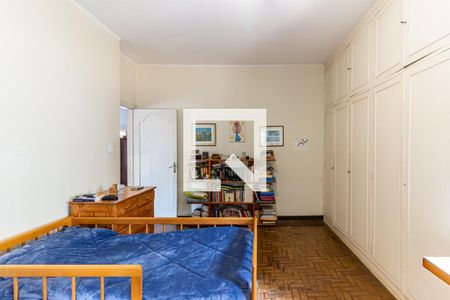 Casa à venda com 260m², 5 quartos e 4 vagas