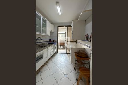 Apartamento à venda com 116m², 2 quartos e 2 vagasCozinha