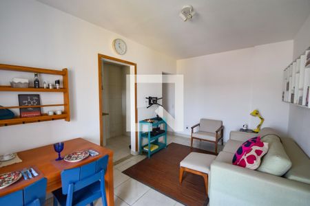 Sala de apartamento para alugar com 2 quartos, 56m² em Abolição, Rio de Janeiro