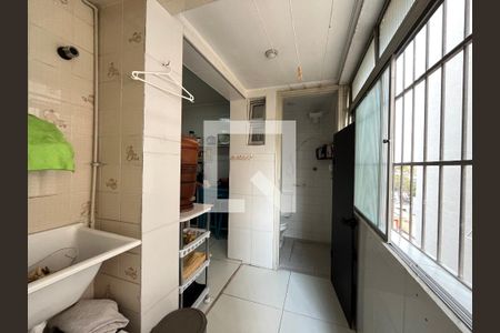 Apartamento à venda com 67m², 2 quartos e 1 vagaÁrea de Serviço