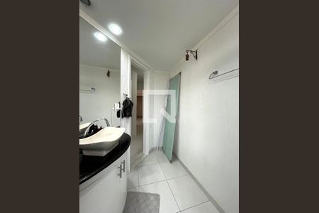 Apartamento à venda com 67m², 2 quartos e 1 vagaBanheiro 