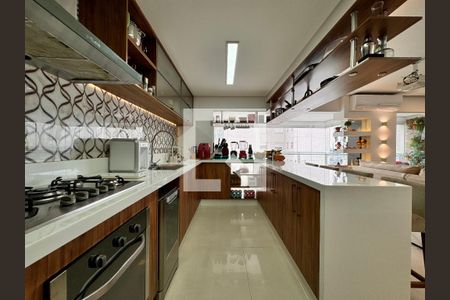 Apartamento à venda com 115m², 3 quartos e 2 vagasCozinha