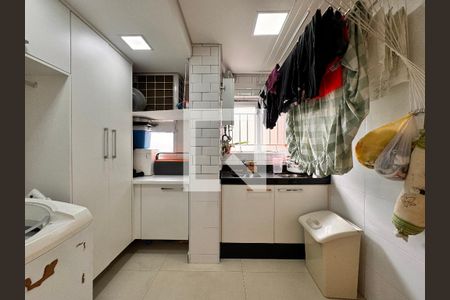 Apartamento à venda com 115m², 3 quartos e 2 vagasLavanderia