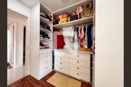 Apartamento à venda com 115m², 3 quartos e 2 vagasCloset da suíte 1
