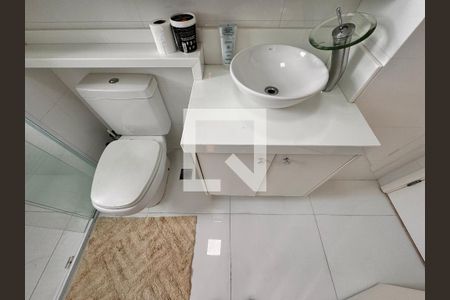 Apartamento à venda com 115m², 3 quartos e 2 vagasBanheiro compartilhado entre as suíte 2 e 3