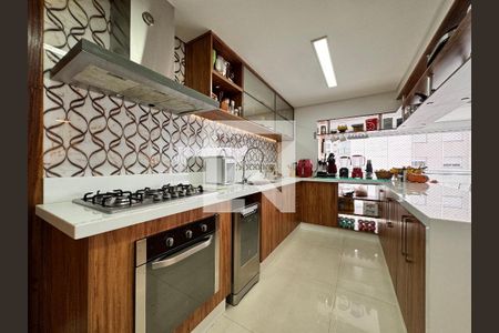 Apartamento à venda com 115m², 3 quartos e 2 vagasCozinha