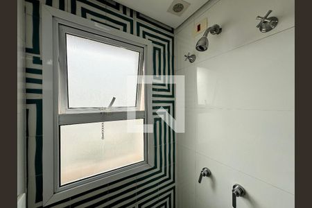 Apartamento à venda com 115m², 3 quartos e 2 vagasBanheiro compartilhado entre as suíte 2 e 3