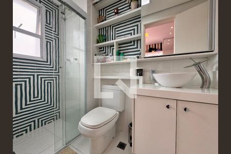 Apartamento à venda com 115m², 3 quartos e 2 vagasBanheiro compartilhado entre as suíte 2 e 3