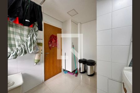 Apartamento à venda com 115m², 3 quartos e 2 vagasLavanderia