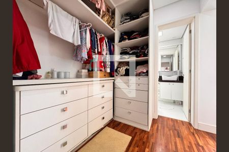 Apartamento à venda com 115m², 3 quartos e 2 vagasCloset da suíte 1