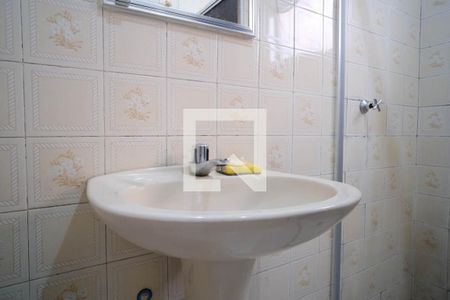 Casa para alugar com 99m², 2 quartos e 2 vagas Casa para alugar com 99m², 2 quartos e 2 vagasBanheiro