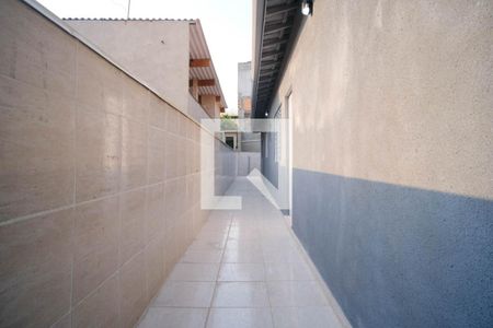 Casa para alugar com 99m², 2 quartos e 2 vagas Casa para alugar com 99m², 2 quartos e 2 vagasCorredor