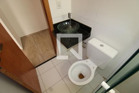 Casa de condomínio para alugar com 60m², 2 quartos e 1 vagaBanheiro