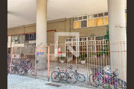 Studio à venda com 25m², 1 quarto e sem vaga Studio à venda com 25m², 1 quarto e sem vagaFachada