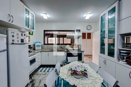 Apartamento à venda com 320m², 4 quartos e 3 vagasCozinha