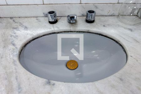 Apartamento à venda com 320m², 4 quartos e 3 vagasBanheiro da Suíte 2