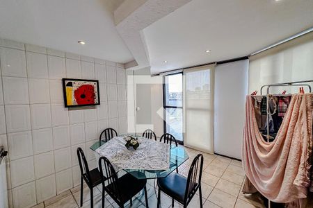 Apartamento à venda com 320m², 4 quartos e 3 vagasChurrasqueira