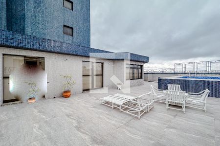 Apartamento à venda com 320m², 4 quartos e 3 vagasPiscina