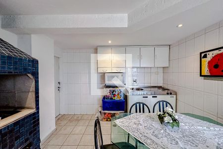 Apartamento à venda com 320m², 4 quartos e 3 vagasChurrasqueira