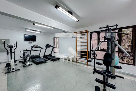 Apartamento à venda com 320m², 4 quartos e 3 vagasÁrea comum - Academia