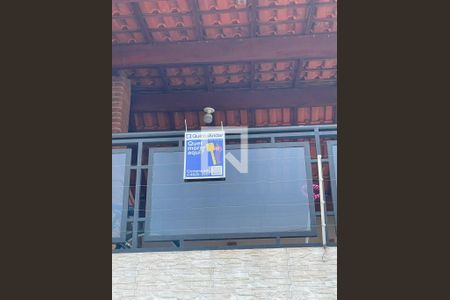 Casa à venda com 250m², 3 quartos e 2 vagas Casa à venda com 250m², 3 quartos e 2 vagasPlaca