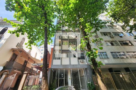 Fachada de apartamento para alugar com 1 quarto, 31m² em Laranjeiras, Rio de Janeiro