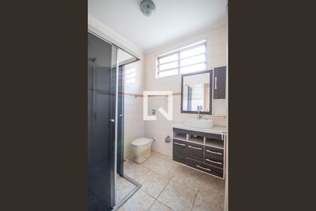 Casa à venda com 136m², 4 quartos e 2 vagas Casa à venda com 136m², 4 quartos e 2 vagasBanheiro