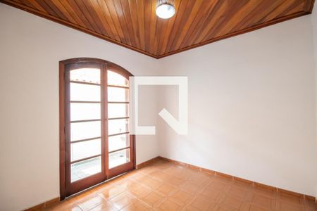 Casa à venda com 136m², 4 quartos e 2 vagas Casa à venda com 136m², 4 quartos e 2 vagasQuarto