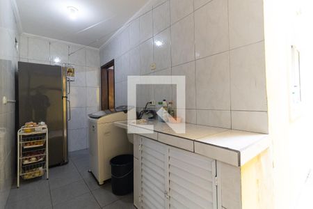Casa à venda com 110m², 3 quartos e 2 vagasLavanderia