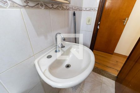 Casa à venda com 110m², 3 quartos e 2 vagasBanheiro da Suíte