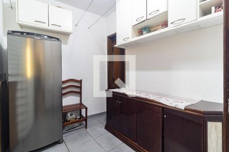 Casa à venda com 110m², 3 quartos e 2 vagasQuarto de Serviço